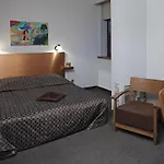فندق Rija Centre 3*