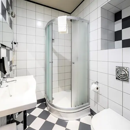 Rija Centre Hotel 4*