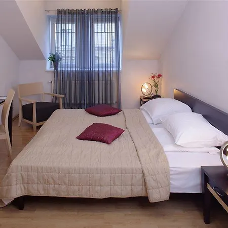 호텔 Rija Centre 3*