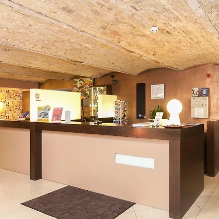 Rija Centre Hotel 4*