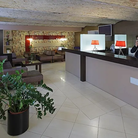 فندق Rija Centre