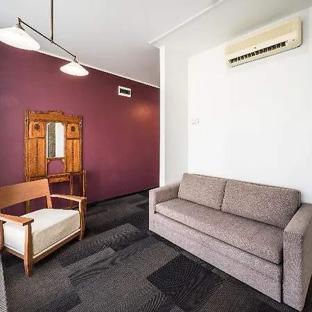 Rija Centre فندق
